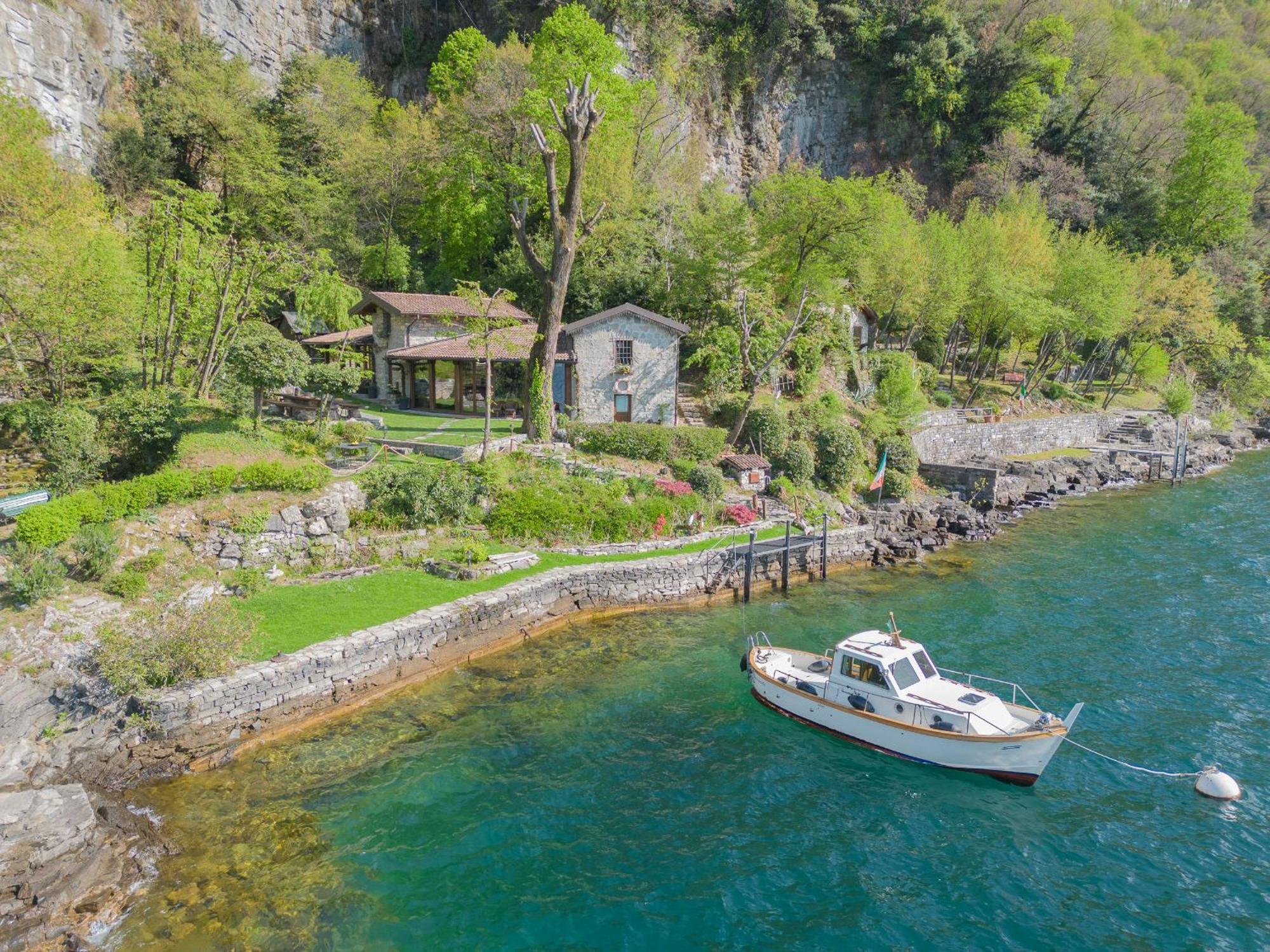 The Writer'S Nest Waterfront Villa By Rent All Como Faggeto Lario 外观 照片